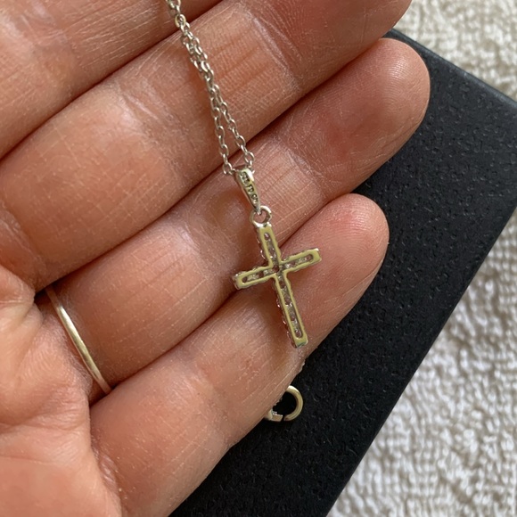 Blue Sage 18” Chain Sterling Silver Cross - Picture 5 of 5